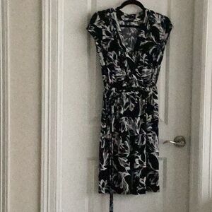Banana Republic Wrap dress. XS